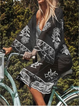 Lace Kimono W/ Flower Pattern